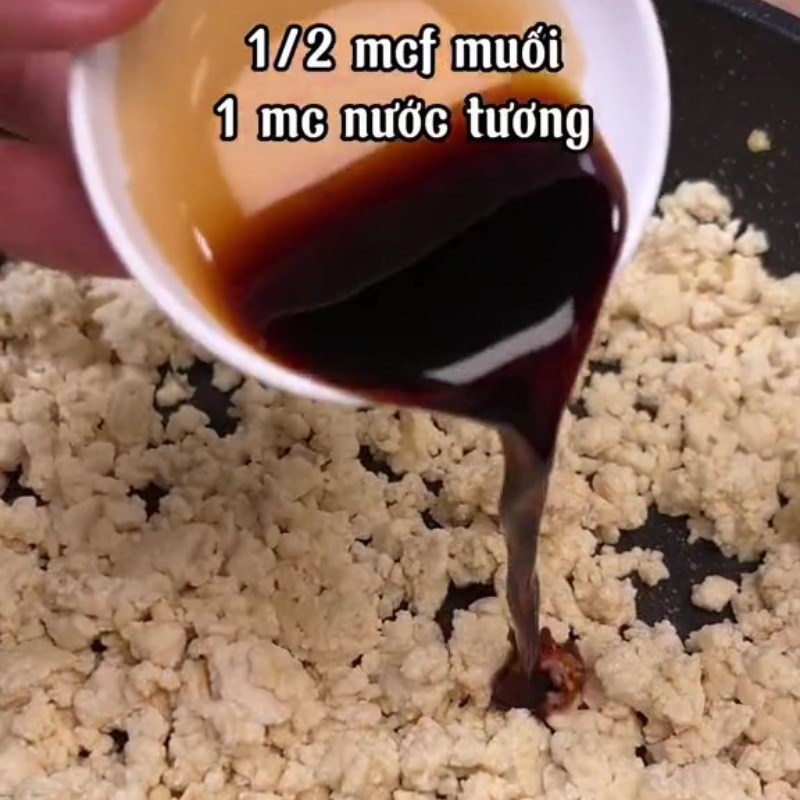 Bước 2 Xào nhân Miến trộn chay (Công thức được chia sẻ từ Tiktok Bếp chay XANH)