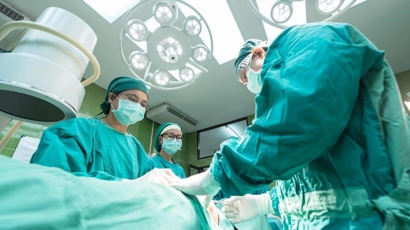 Phẫu thuật điều trị ngứa hậu môn được áp dụng trong trường hợp trĩ độ nặng Phẫu thuật điều trị ngứa hậu môn được áp dụng trong trường hợp trĩ độ nặng