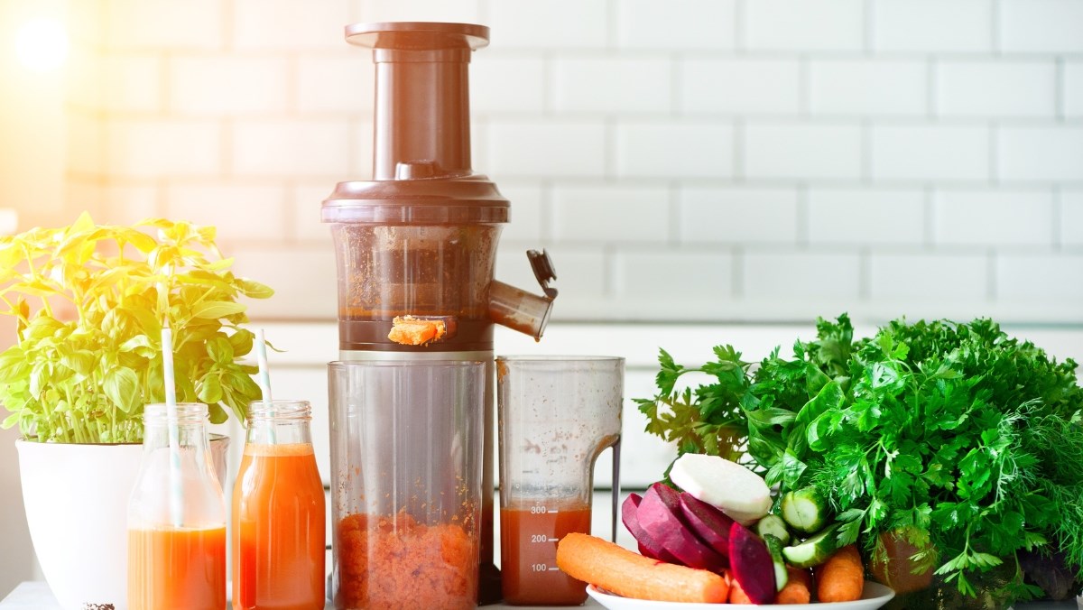 Gợi ý 5 mẫu máy ép rau chậm kiệt bã