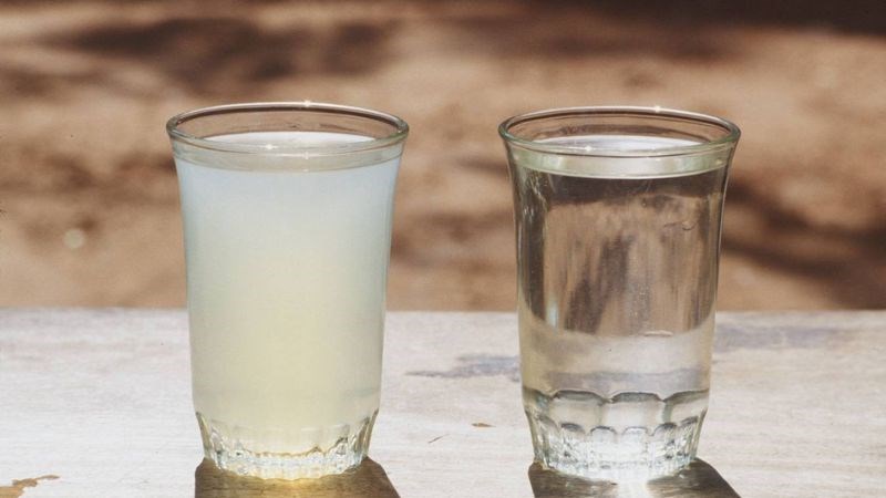 Nhận biết nước nhiễm canxi