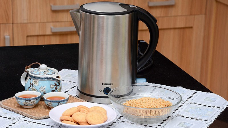 B&igrave;nh đun si&ecirc;u tốc giữ nhiệt Philips 1.7 l&iacute;t HD9316 