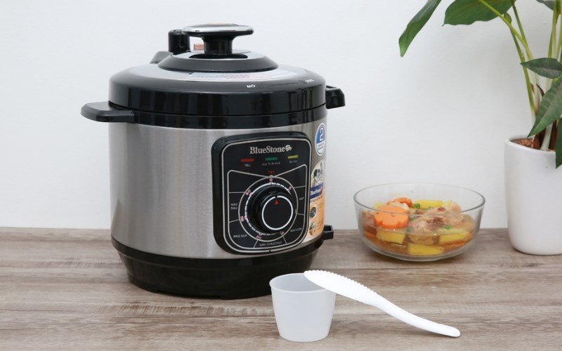 Nồi áp suất điện BlueStone PCB-5619 5 lít