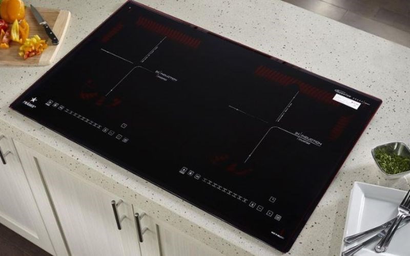 Dụng cụ nấu kh&ocirc;ng được đ&uacute;ng vị tr&iacute; v&ugrave;ng nấu ch&iacute;nh x&aacute;c