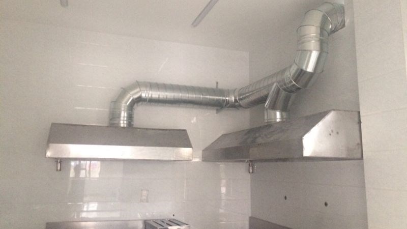 K&iacute;ch thước đường ống tho&aacute;t kh&iacute; m&aacute;y h&uacute;t m&ugrave;i th&igrave; sao?