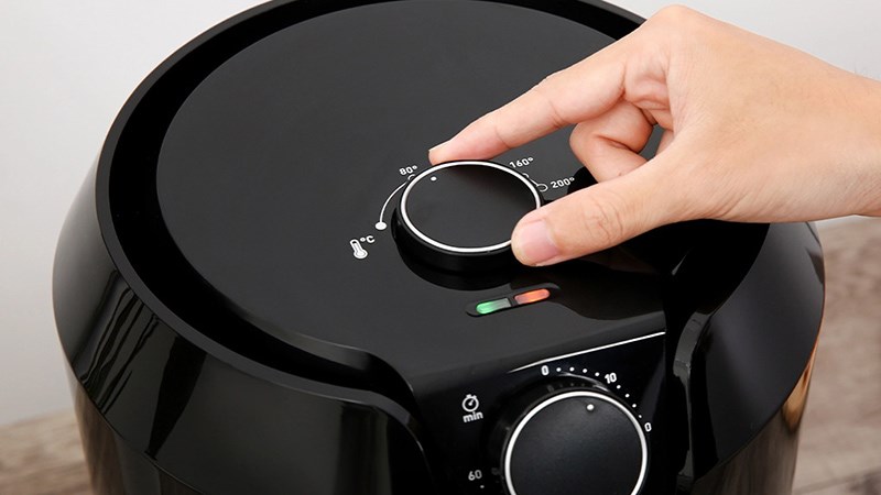 Lỗi nồi chi&ecirc;n kh&ocirc;ng dầu hỏng n&uacute;t vặn