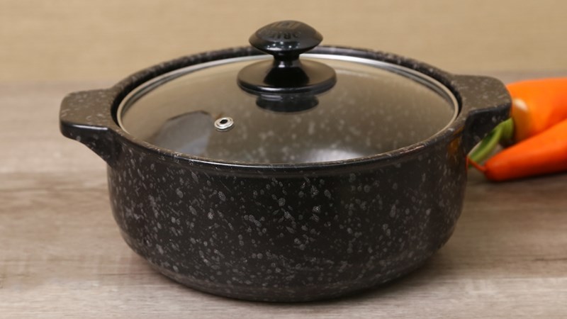 Nồi v&acirc;n đ&aacute; c&oacute; khả năng chịu nhiệt cao