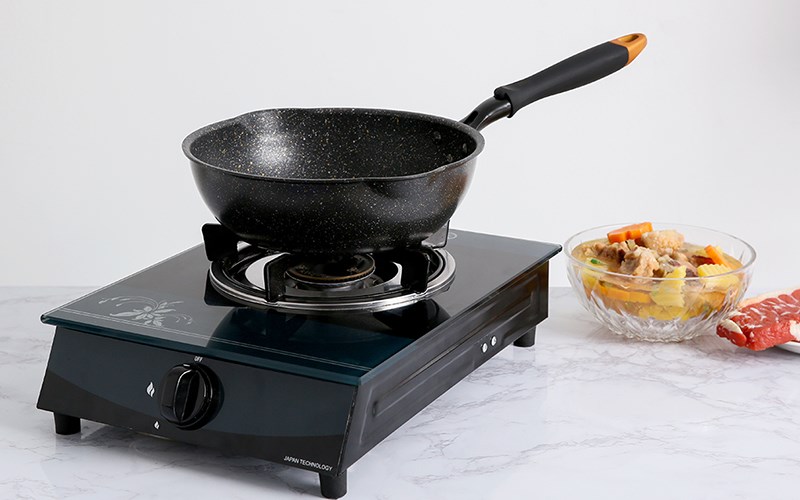 Chảo nh&ocirc;m s&acirc;u chống d&iacute;nh v&acirc;n đ&aacute; đ&aacute;y từ 24 cm Kangaroo KG662S