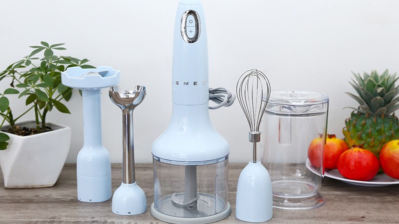 M&aacute;y xay cầm tay Smeg HBF02PBEU (535.43.610)