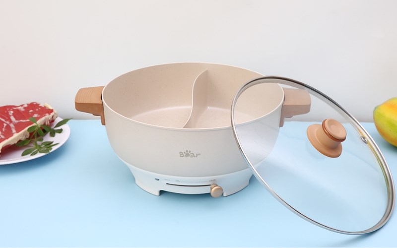 Nồi lẩu điện Bear DHG -C50K1 5 l&iacute;t