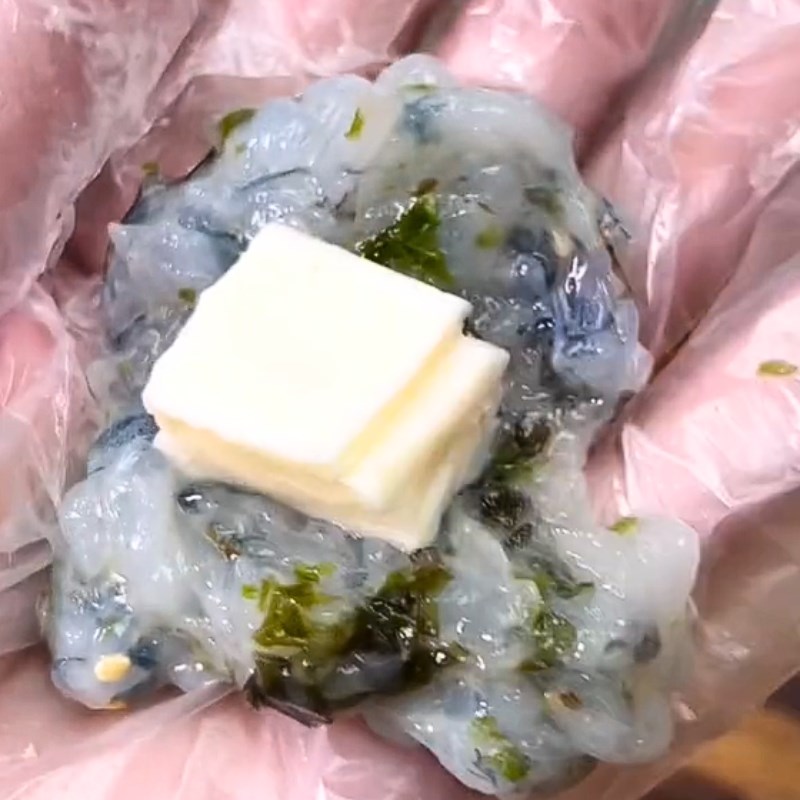 Bước 2 Chế biến Tôm viên phô mai (Công thức được chia sẻ từ Tiktok Vào bếp cùng Điện máy XANH)