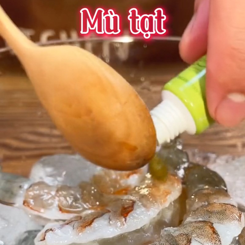 Bước 3 Chế biến thịt tôm Tôm sốt thái (Công thức được chia sẻ từ TikTok Vào bếp cùng KitchenAZ)