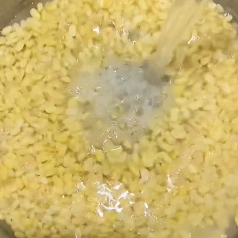 Bước 1 Chuẩn bị nguyên liệu Bánh rán lúc lắc ( Công thức được chia sẻ từ Tiktok Vào bếp cùng Điện máy XANH)