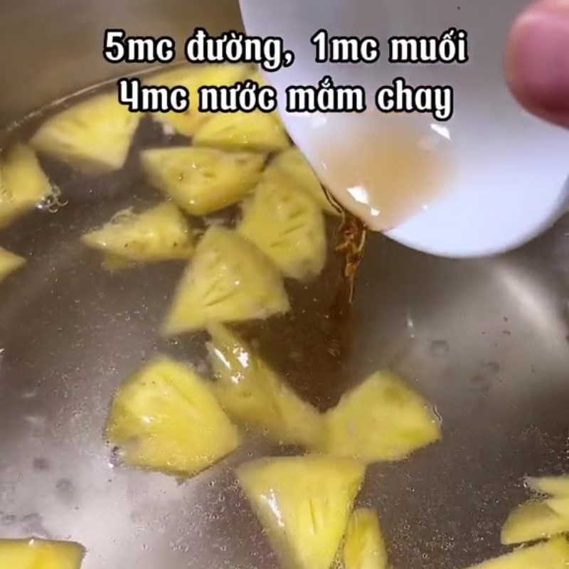 Bước 3 Nấu canh Canh chua bông điên điển chay (Công thức được chia sẻ từ Tiktok Bếp chay XANH)