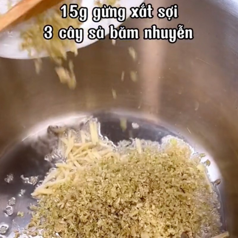 Bước 3 Kho nấm Nấm kho sả nghệ