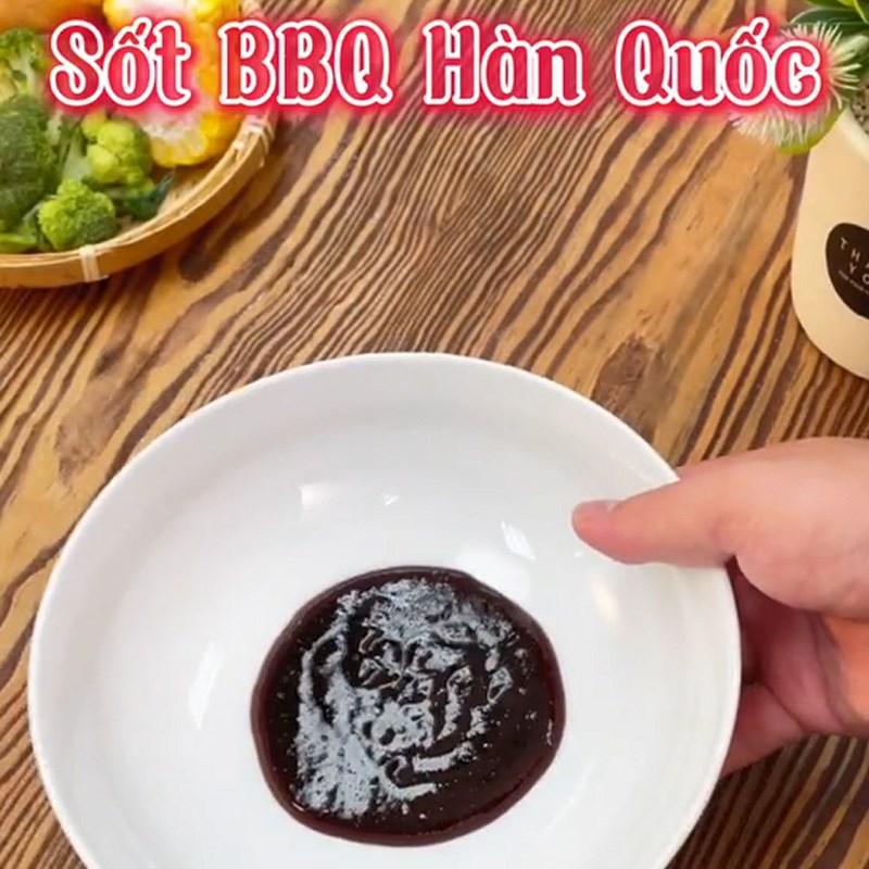 Bước 1 Làm nước sốt ướp sườn Sườn nướng phô mai (Công thức được chia sẻ từ TikTok Vào bếp cùng Điện máy XANH)