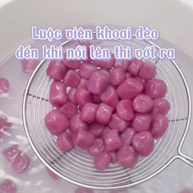 Bước 3 Nấu chè khoai môn dẻo Chè khoai môn dẻo