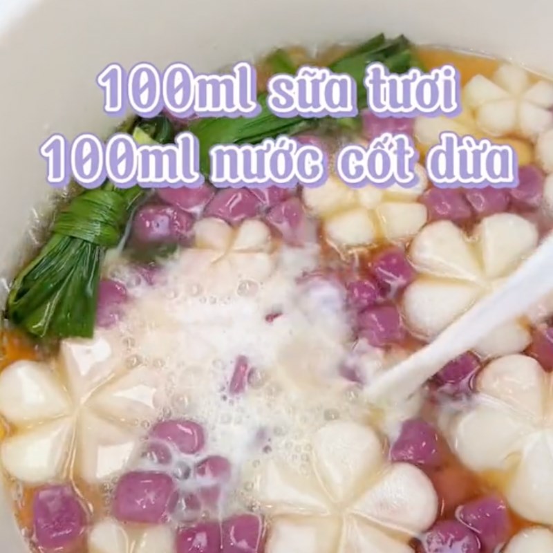 Bước 3 Nấu chè khoai môn dẻo Chè khoai môn dẻo