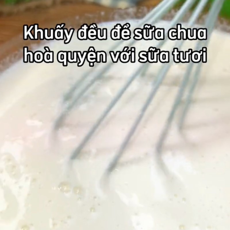 Bước 2 Nấu sữa chua Sữa chua phô mai cốm non (Công thức từ kênh tiktok Vào bếp Cùng Điện máy XANH)