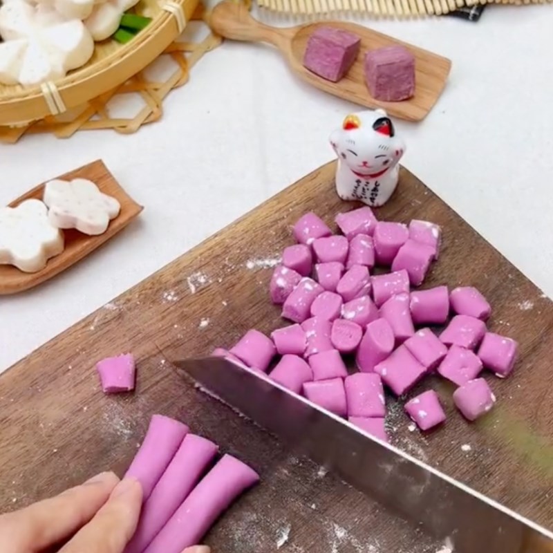 Bước 2 Nhồi bột khoai dẻo Chè khoai môn dẻo