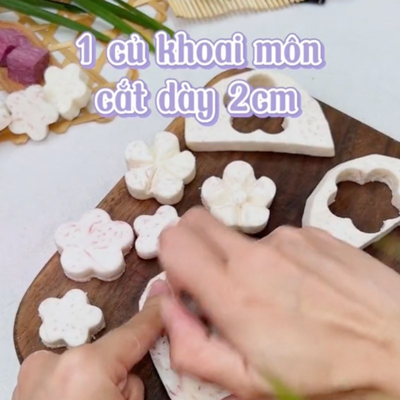 Bước 1 Sơ chế nguyên liệu Chè khoai môn dẻo