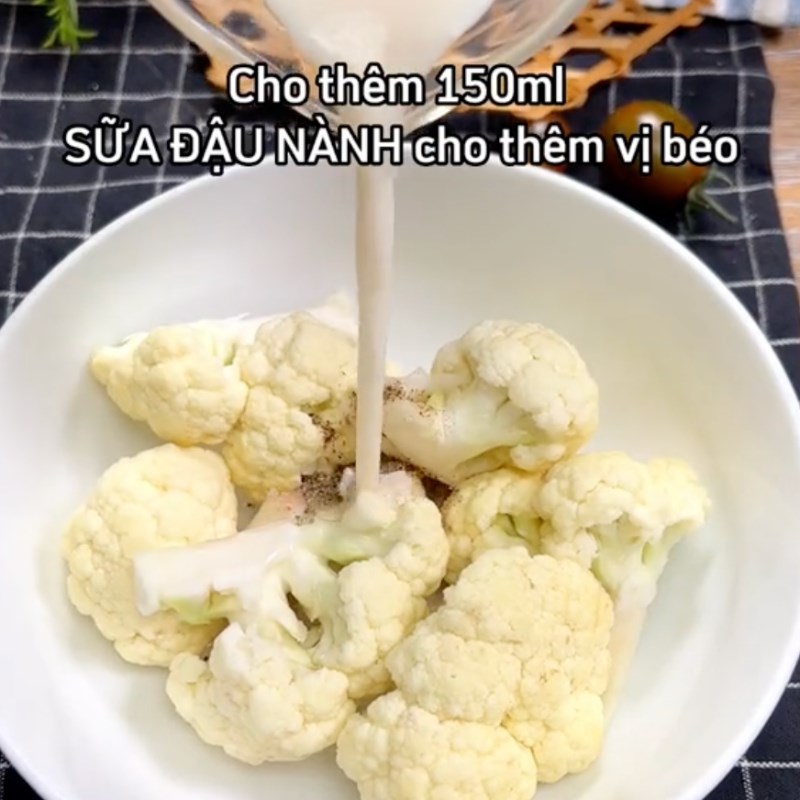 Bước 1 Sơ chế và ướp bông cải KFC chay (Công thức từ kênh tiktok Bếp chay XANH)