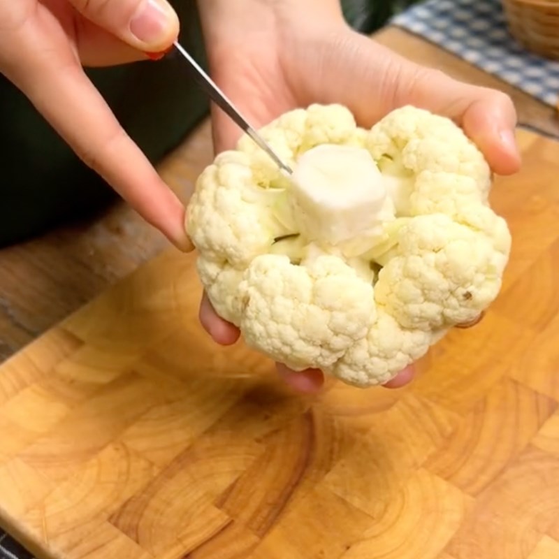 Bước 1 Sơ chế và ướp bông cải KFC chay (Công thức từ kênh tiktok Bếp chay XANH)