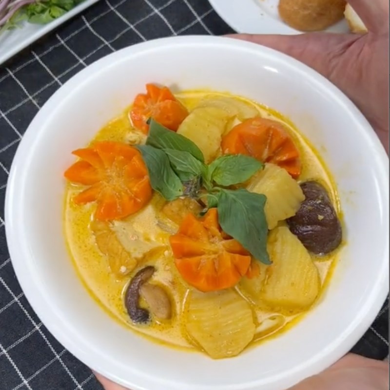 Bước 4 Thành phẩm Cà ri chay (Công thức từ kênh tiktok Bếp chay XANH)