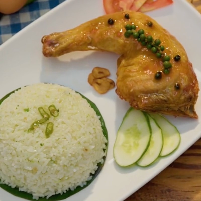 Bước 5 Thành phẩm Cơm chiên muối ớt xanh (Công thức từ kênh Tiktok Vào bếp cùng Điện máy XANH)