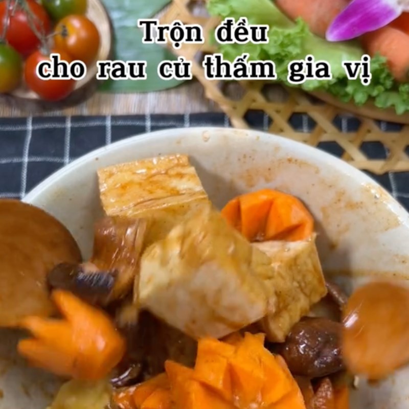 Bước 2 Ướp nguyên liệu Cà ri chay (Công thức từ kênh tiktok Bếp chay XANH)