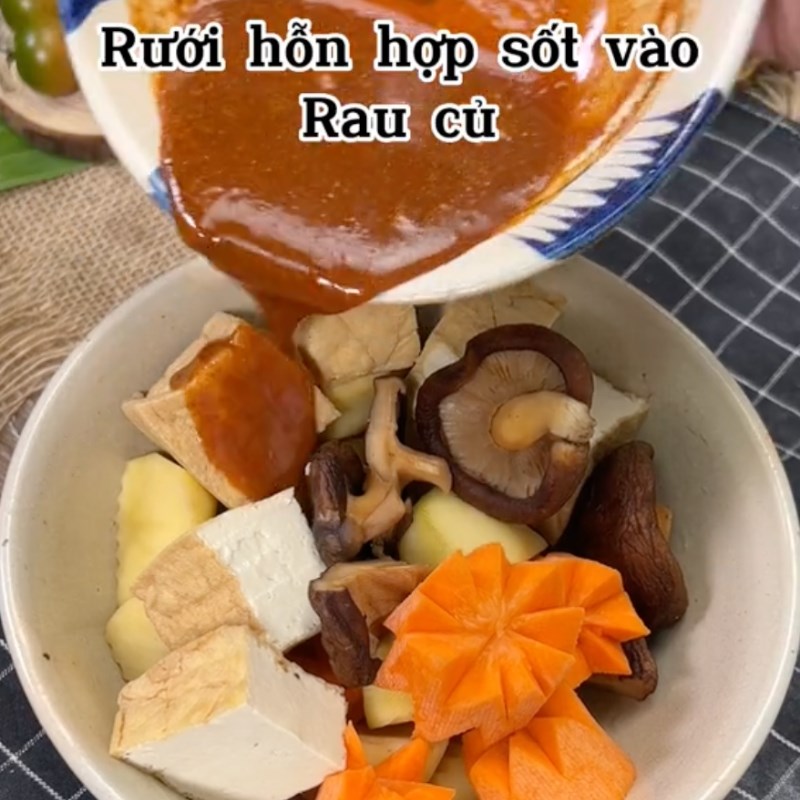 Bước 2 Ướp nguyên liệu Cà ri chay (Công thức từ kênh tiktok Bếp chay XANH)