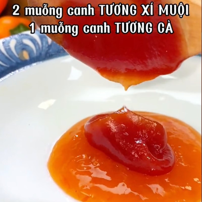 Bước 2 Làm xốt chua ngọt Nấm đùi gà xào chua ngọt