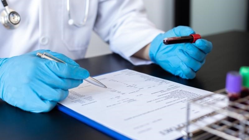 Xét nghiệm máu giúp bác sĩ đánh giá được tổng quan sức khỏe của bệnh nhân