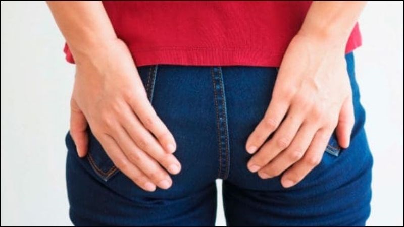 Cảm giác tê vùng mông khi ngồi là triệu chứng hay gặp nhất của hội chứng mông chết Cảm giác tê vùng mông khi ngồi là triệu chứng hay gặp nhất của hội chứng mông chết