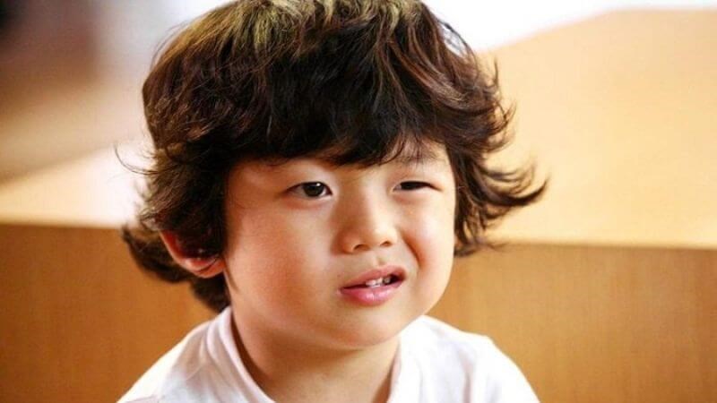 Các biểu hiện của hội chứng Tourette trong vận động