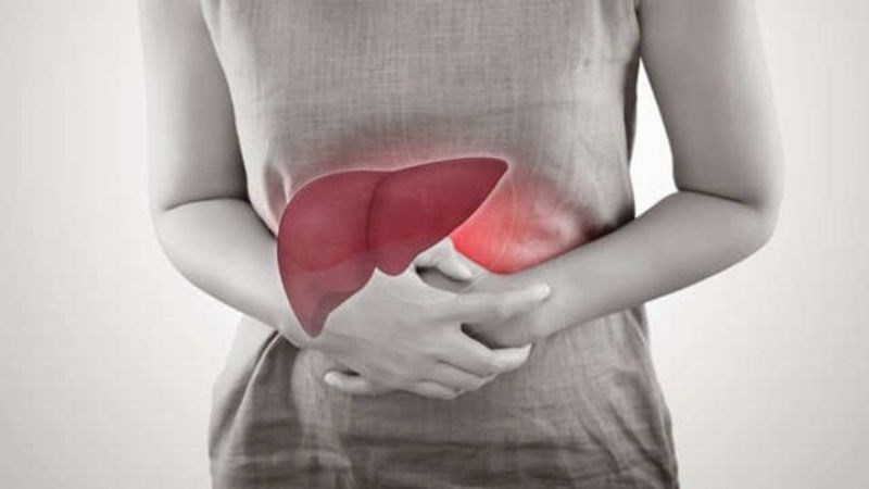 Viêm gan C có thể xuất hiện tình trạng đau âm ỉ vùng gan Viêm gan C có thể xuất hiện tình trạng đau âm ỉ vùng gan