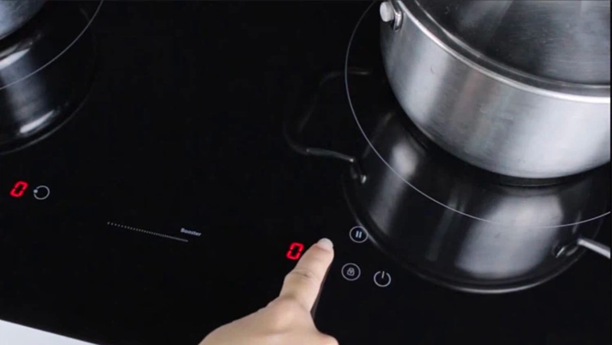 Bếp từ không điều khiển được