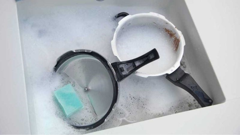 Một vài lưu ý để giữ đồ dùng inox trong nhà luôn sáng bóng