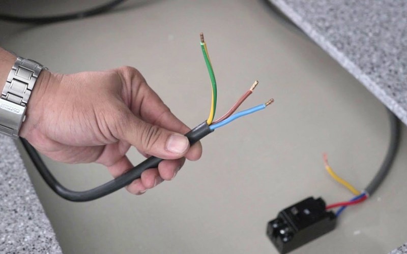 Tại sao phải đấu dây điện bếp từ?