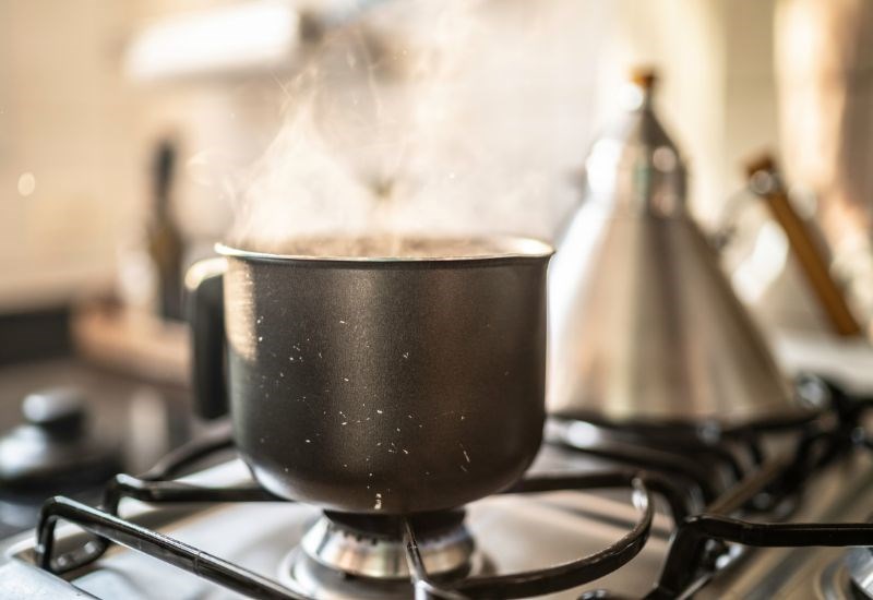 Đun s&ocirc;i nước