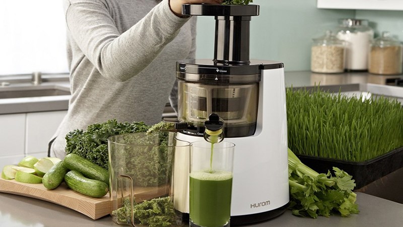 Có nên xay rau má bằng máy ép chậm không?
