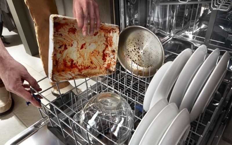 Một số vấn đề thường gặp khi m&aacute;y rửa b&aacute;t đang chạy th&igrave; mất điện