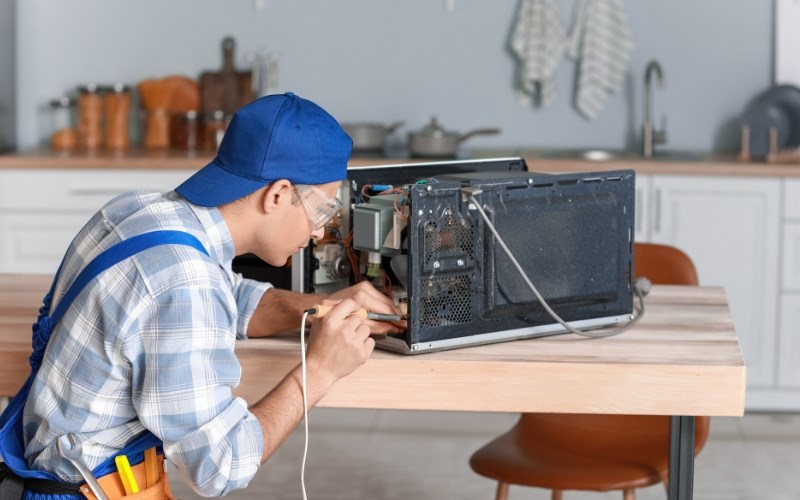 Do chế độ cảm biến nhiệt của l&ograve; vi s&oacute;ng bị hỏng