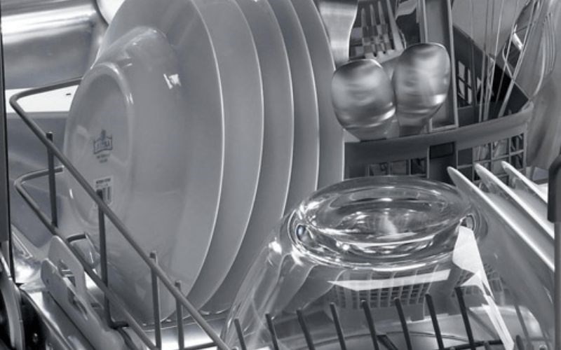 Lưu &yacute; khi sử dụng m&aacute;y rửa b&aacute;t để m&aacute;y lu&ocirc;n hoạt động tốt