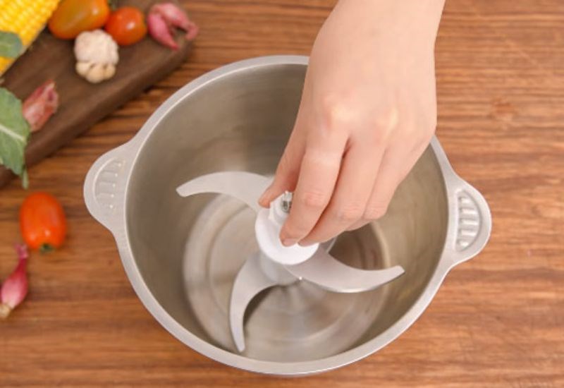 Lắp lưỡi dao đ&uacute;ng khớp