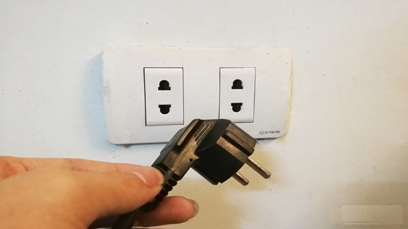 Vệ sinh quạt gi&oacute; bếp hồng ngoại 