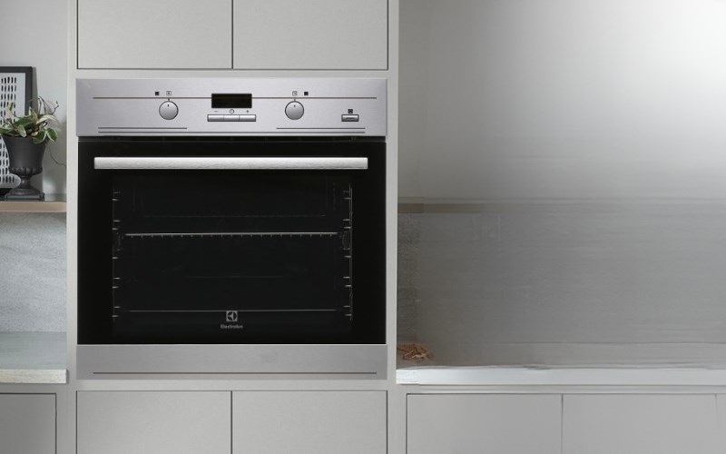 L&ograve; nướng &acirc;m Electrolux EOB3434BOX 72 l&iacute;t