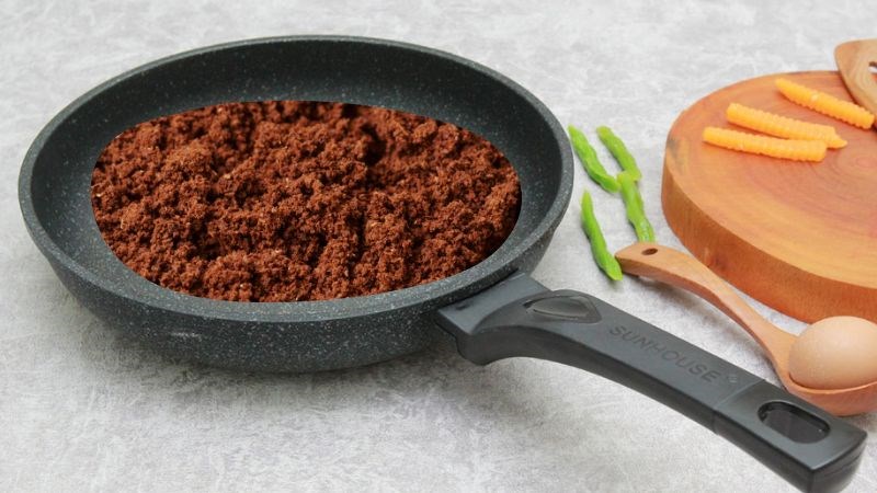 Chảo đá mới mua về nên làm gì?