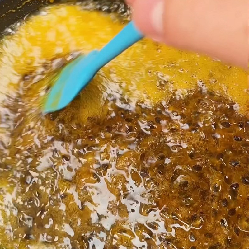 Bước 1 Chế biến chanh dây Panacotta chanh dây (Công thức được chia sẻ từ TikTok Vào bếp cùng KitchenAZ)