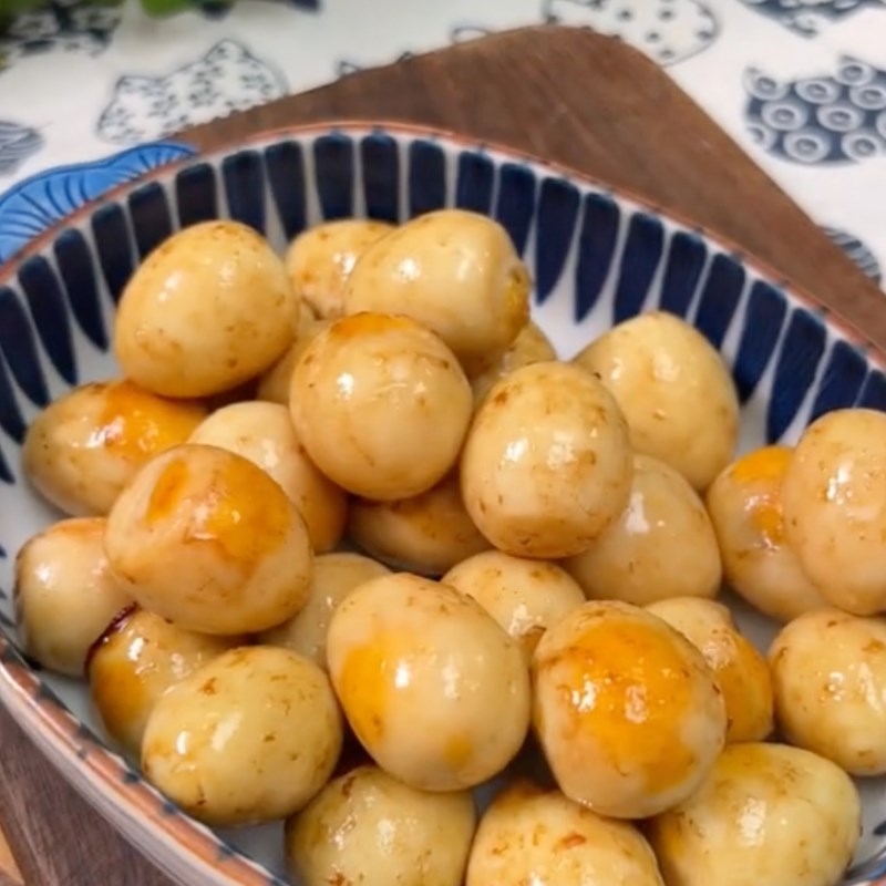 Bước 3 Lắc trứng cút phô mai Trứng cút lắc phô mai (Công thức từ kênh tiktok Vào bếp Cùng Điện máy XANH)