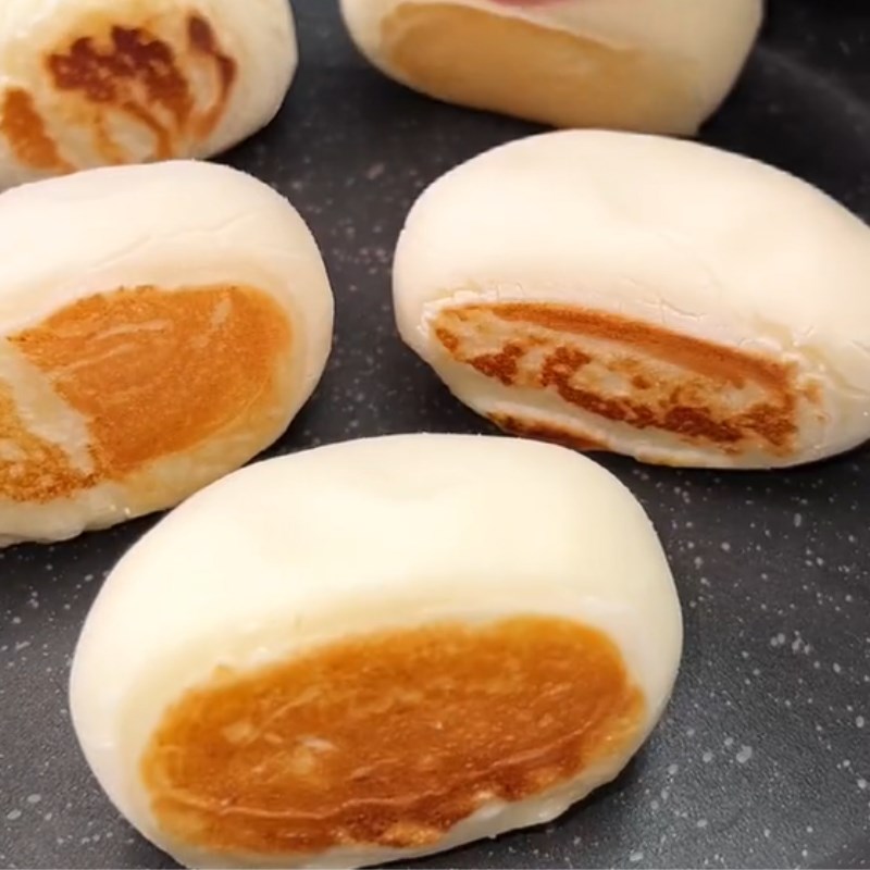 Bước 2 Làm bánh Bánh nếp phô mai